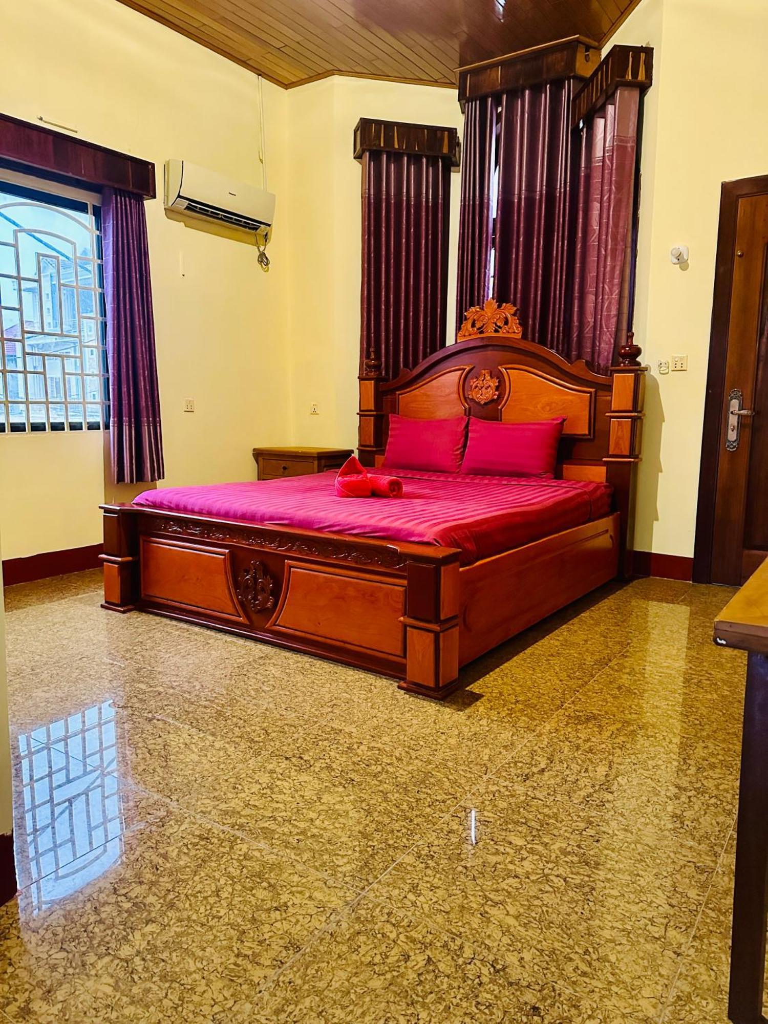Savet Hostel Stoeng Treng エクステリア 写真